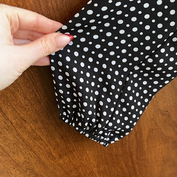 Michael Kors black & white dot Blouse - Picture 5 of 5